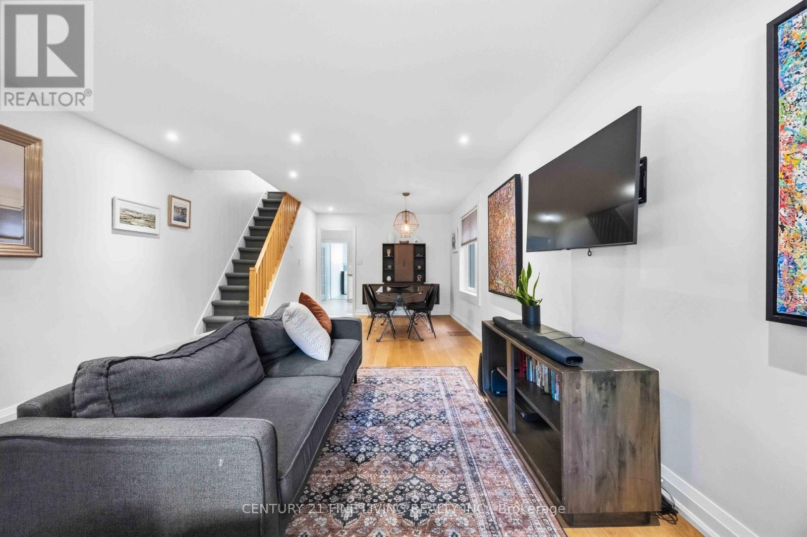 294 GAINSBOROUGH ROAD - 13