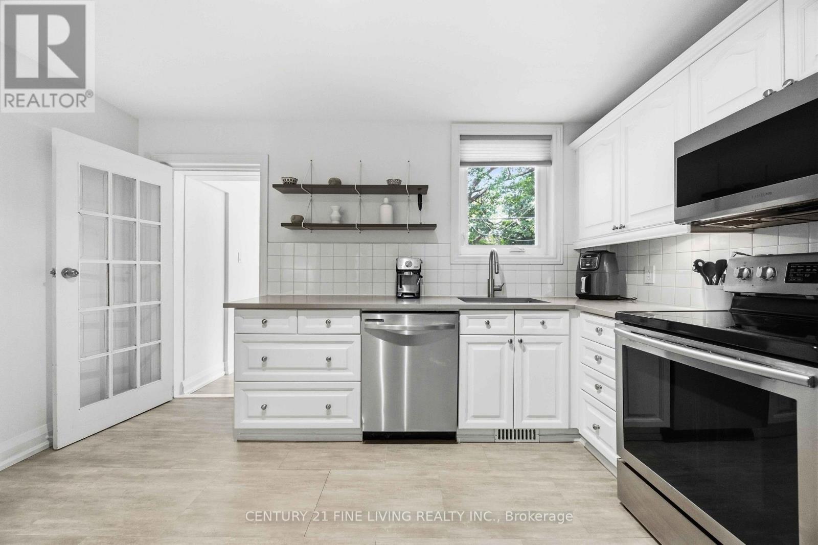 294 GAINSBOROUGH ROAD - 18