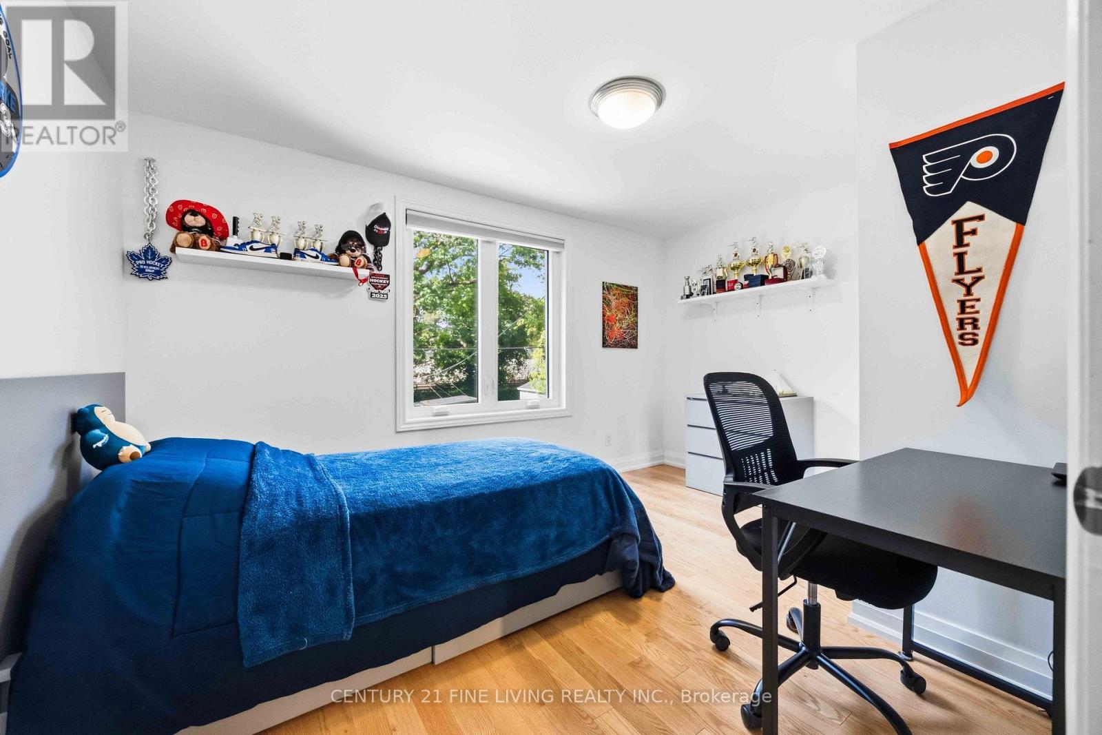 294 GAINSBOROUGH ROAD - 27