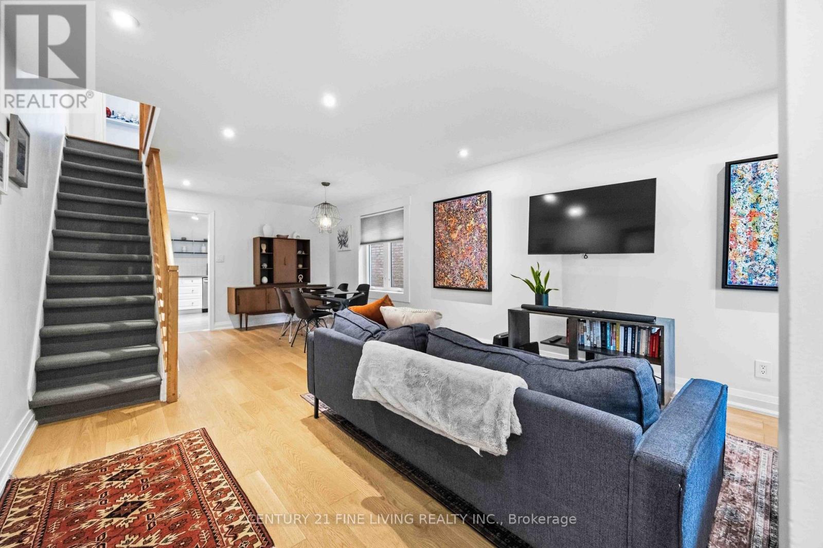 294 GAINSBOROUGH ROAD - 8
