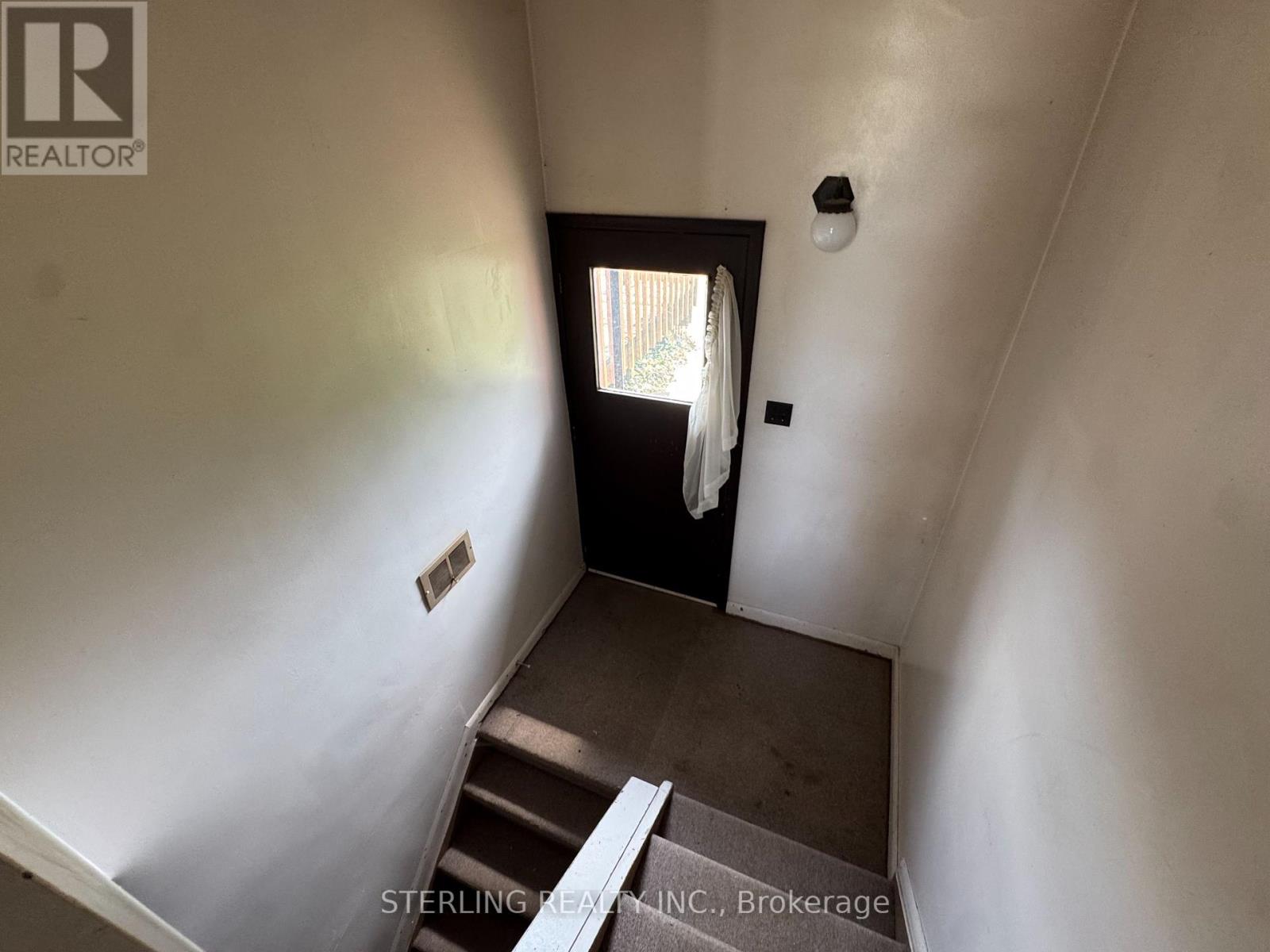 817 JOMAR AVENUE - 15