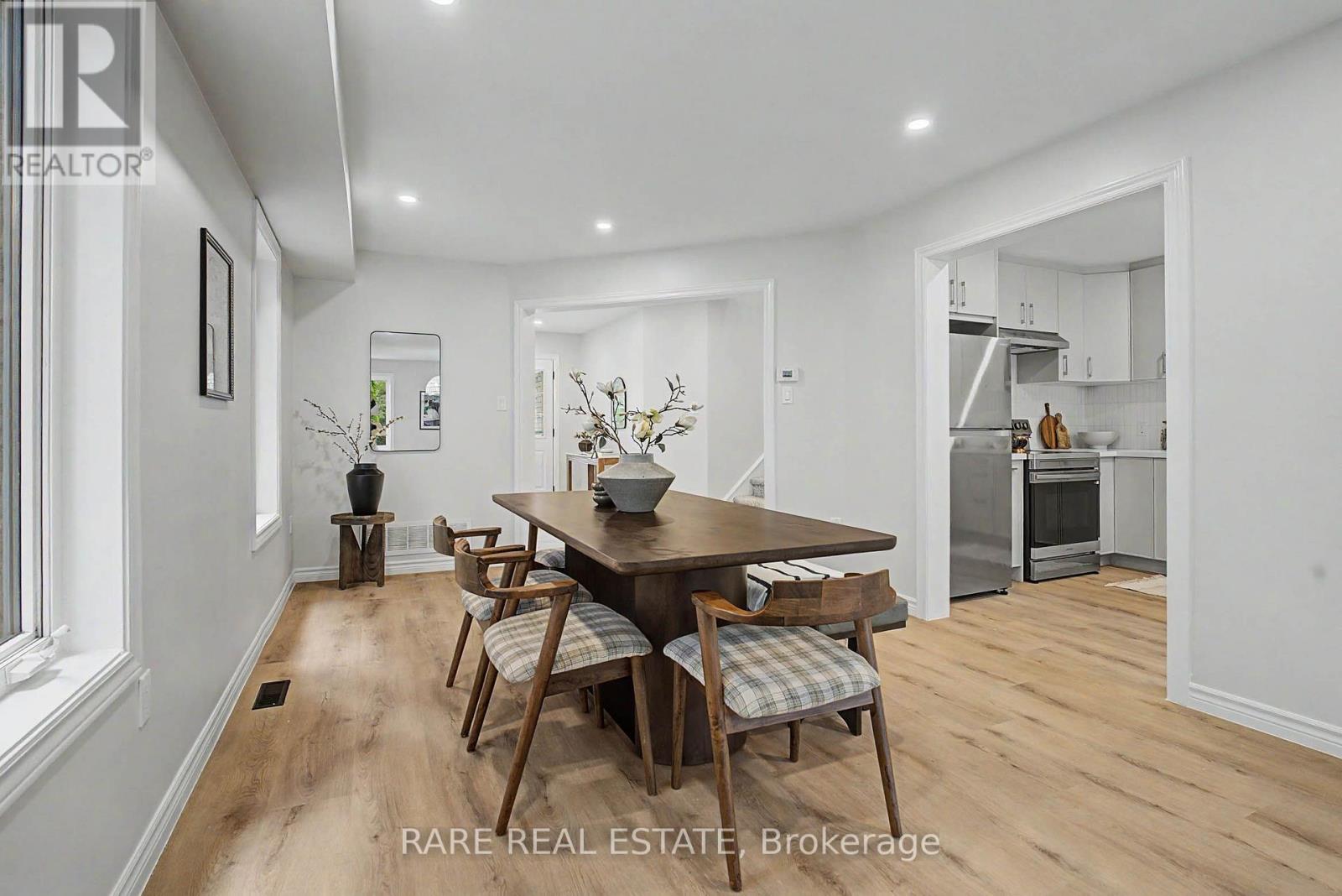 521 HICKORY STREET N - 9