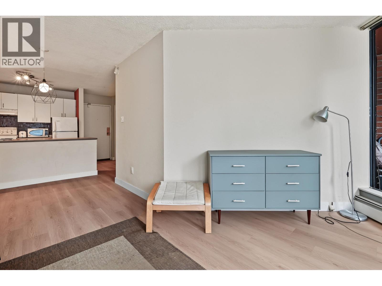 206 950 DRAKE STREET, Vancouver — photo 9