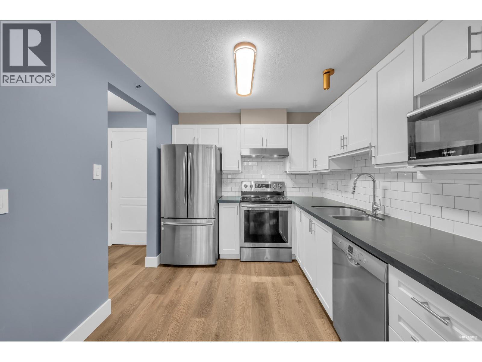 105 2558 PARKVIEW LANE, Port Coquitlam