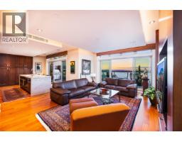 101 2535 Garden Court, West Vancouver, BC V7S0A1 Photo 10