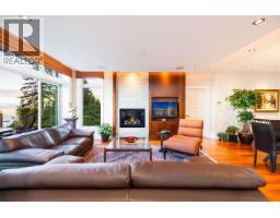 101 2535 Garden Court, West Vancouver, BC V7S0A1 Photo 8