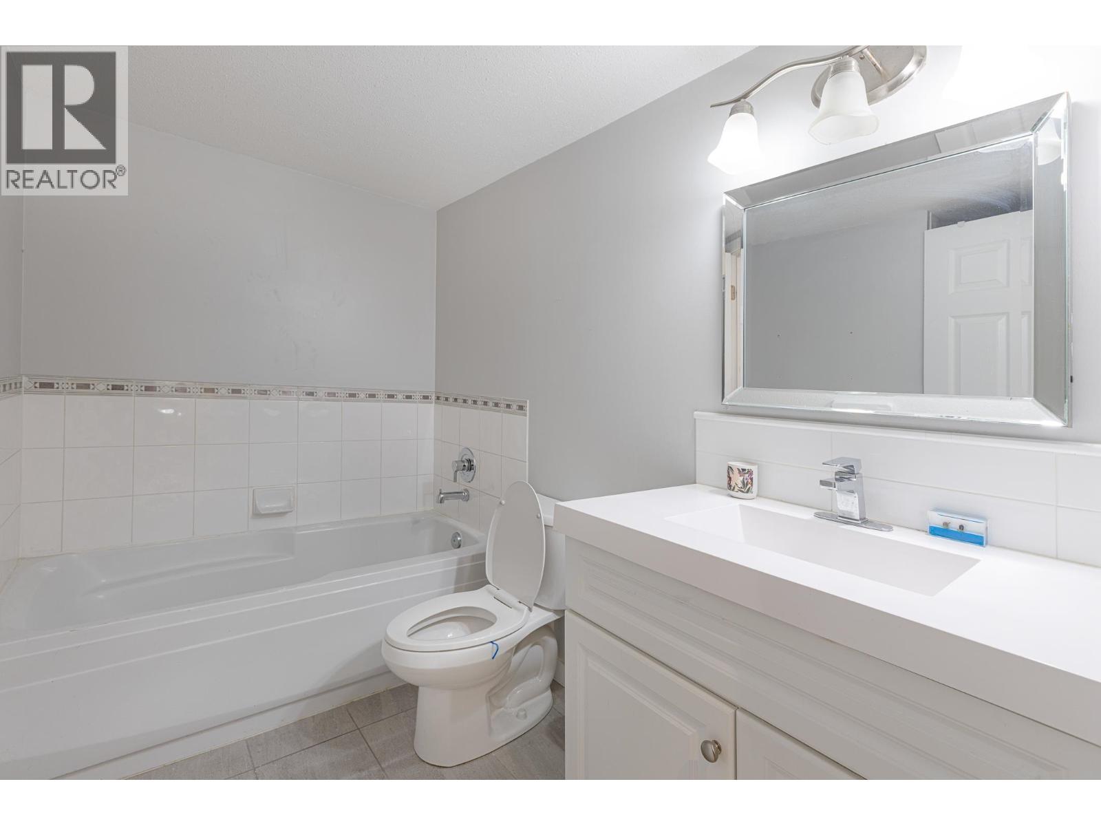213 3085 PRIMROSE LANE, Coquitlam