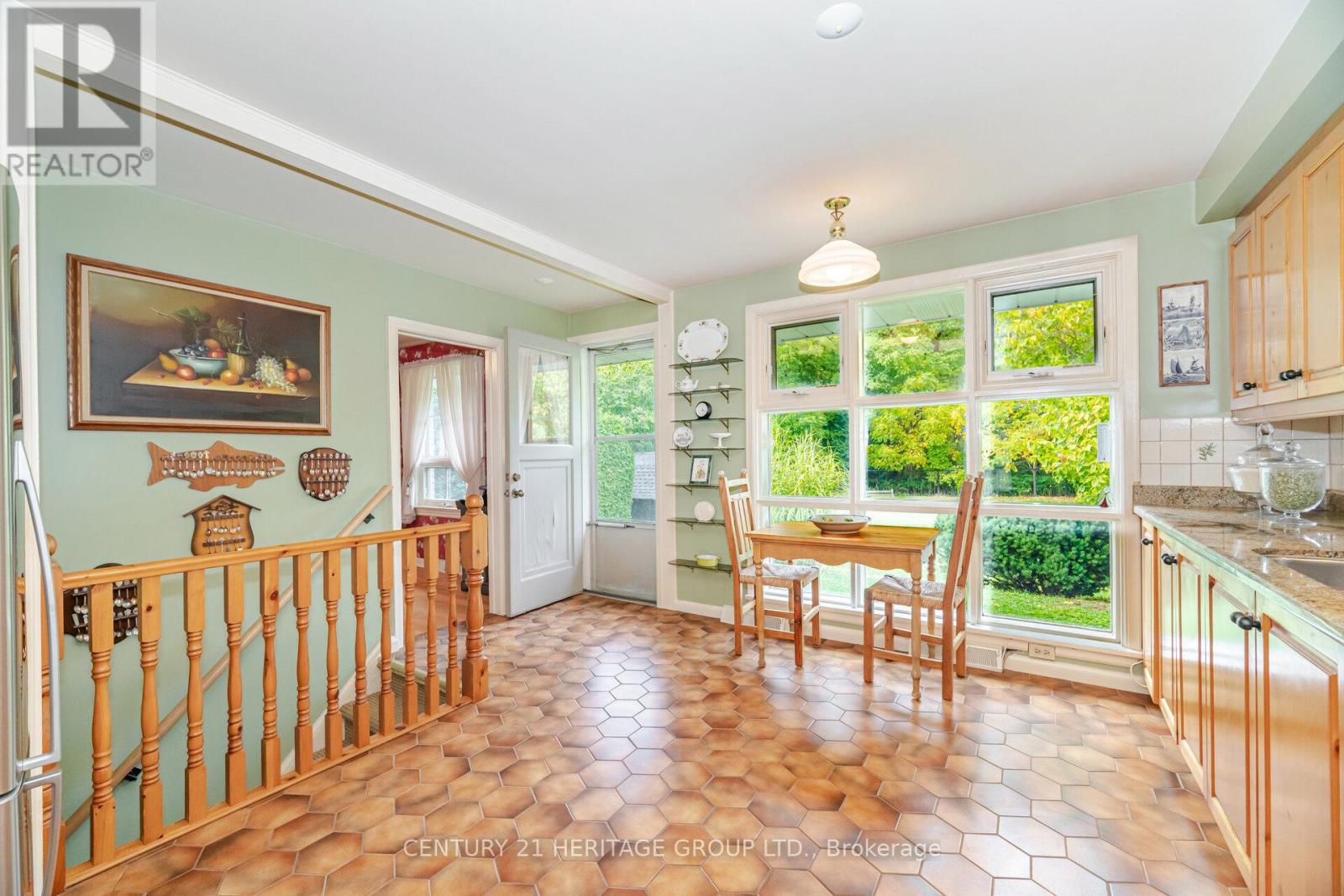 22 POPLAR DRIVE - 29