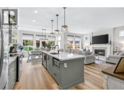 10468 Robertson Street, Maple Ridge, BC V2W0H8 Photo 14