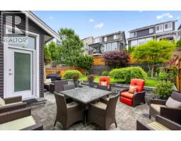 10468 Robertson Street, Maple Ridge, BC V2W0H8 Photo 33