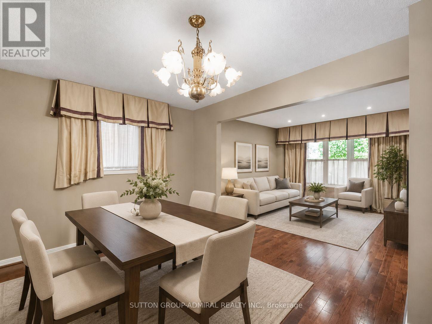 19 JESSICA GARDENS - 4