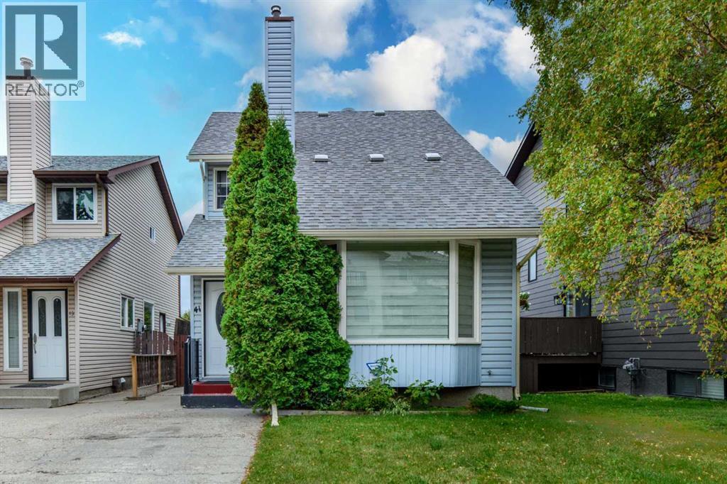 41 Edgeford Way NW, Calgary, Alberta, T3A2S9