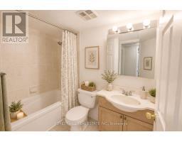 709 - 17 Michael Power Place, Toronto, ON M9A5G5 Photo 13