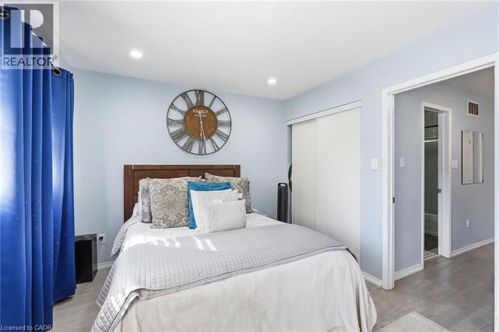 51 MOUNT DENNIS Drive - 21