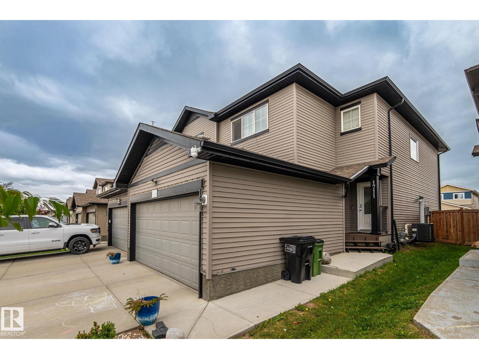 1711 27 ST NW, Laurel, Edmonton photo 3