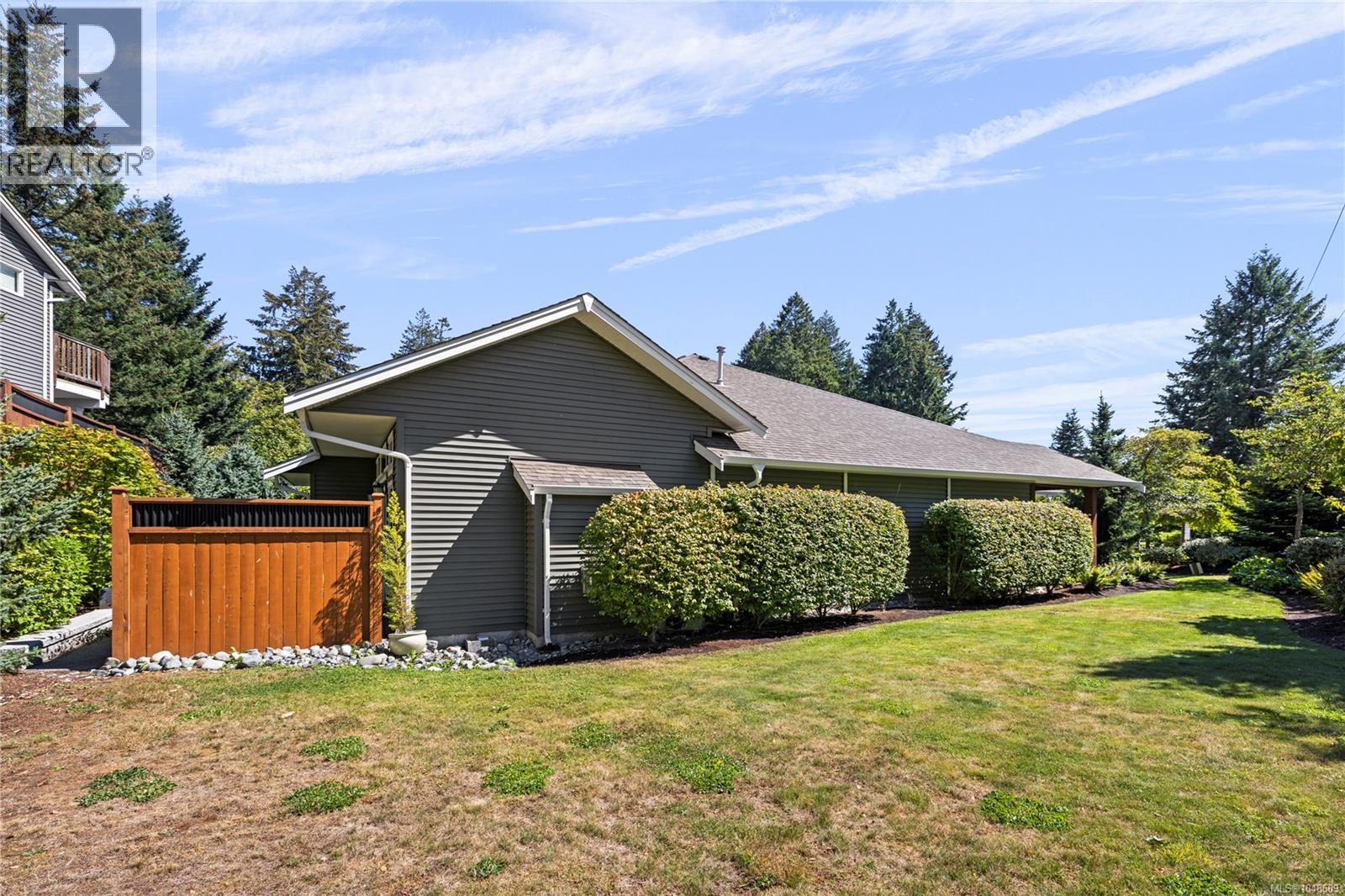 4100 Emerald Woods Pl, Nanaimo