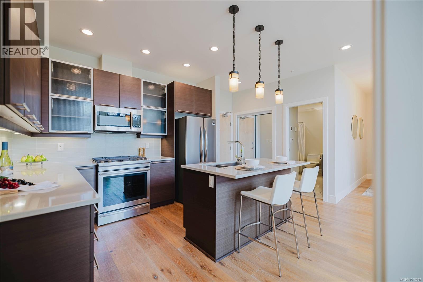 402 2850 Aldwynd Road, Langford