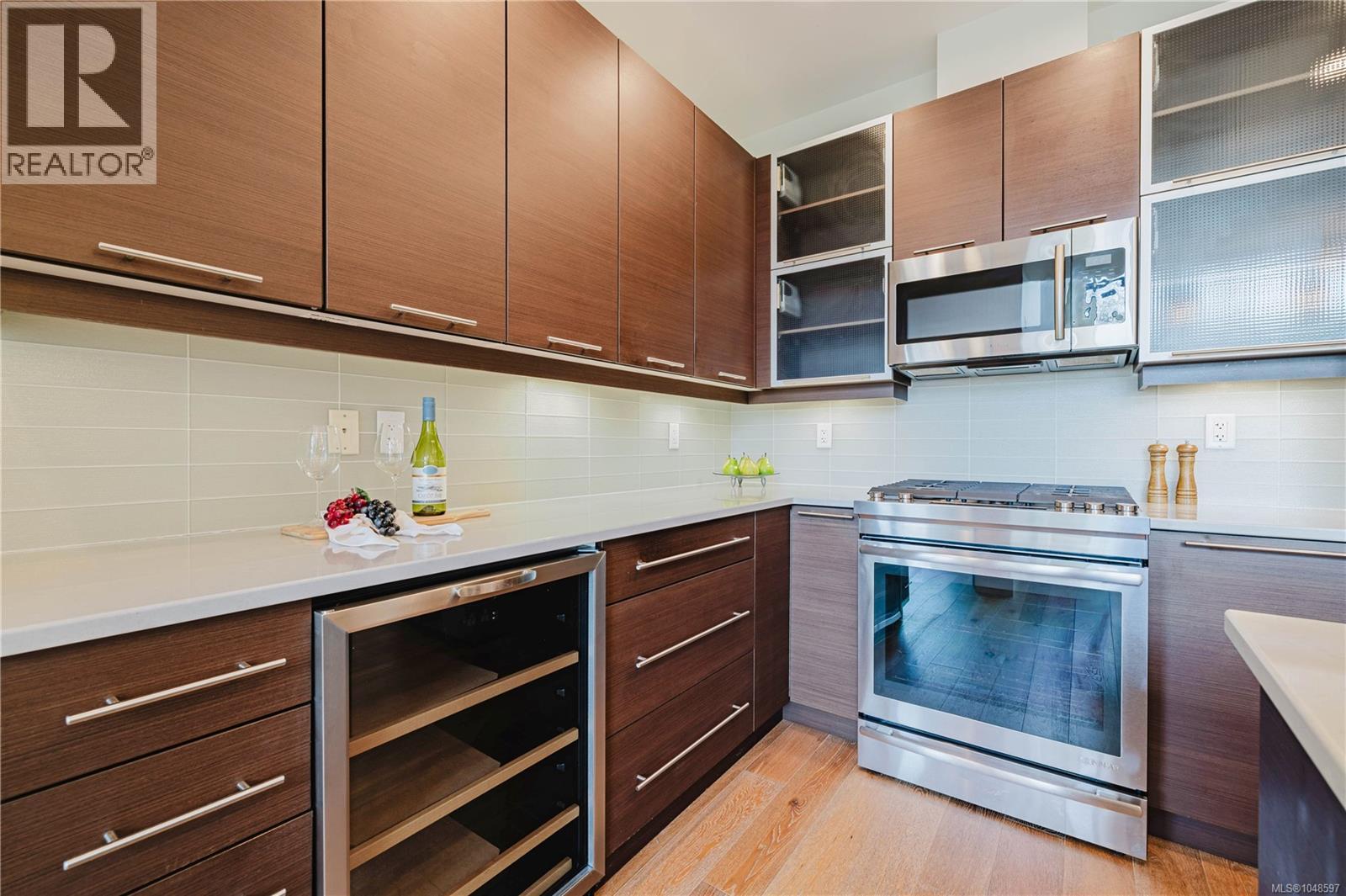 #402 2850 Aldwynd Rd - 17