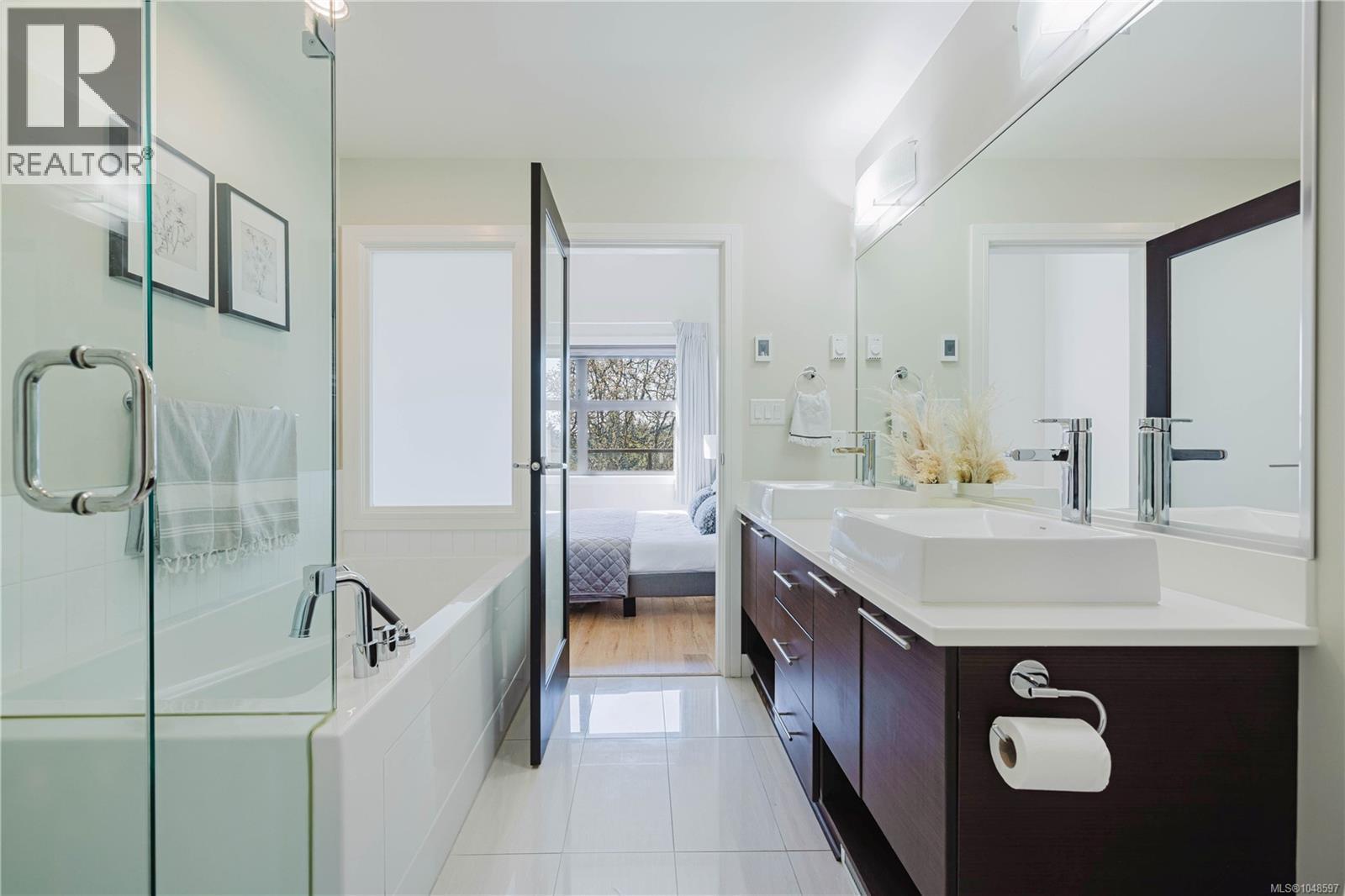 402 2850 Aldwynd Road, Langford