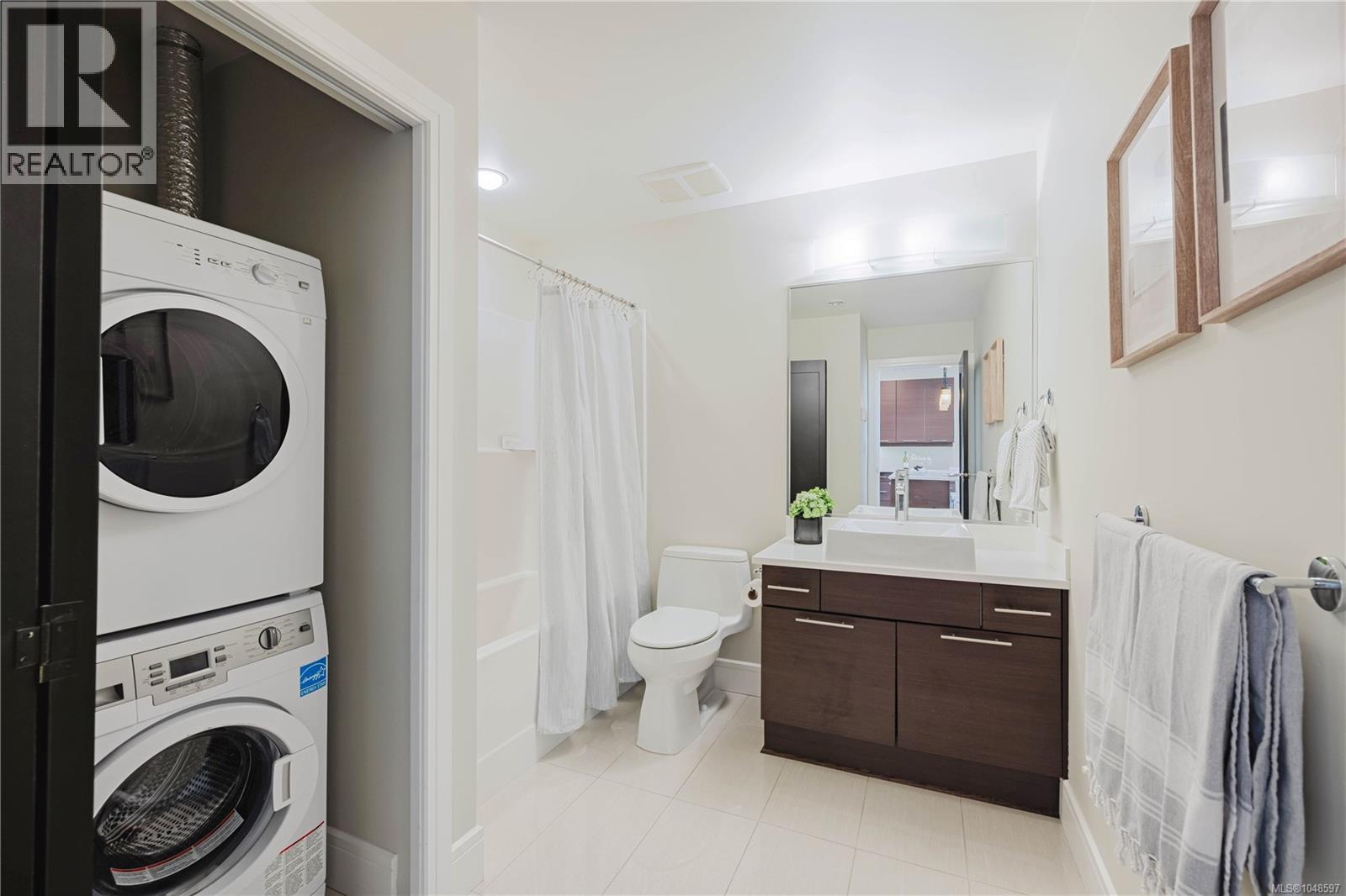 402 2850 Aldwynd Road, Langford