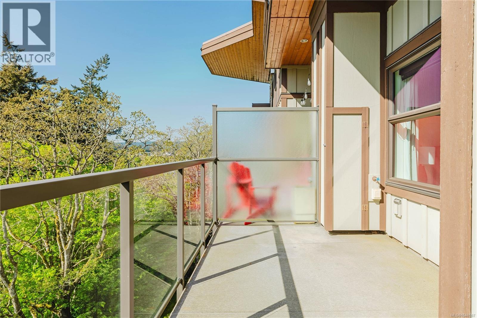 402 2850 Aldwynd Road, Langford