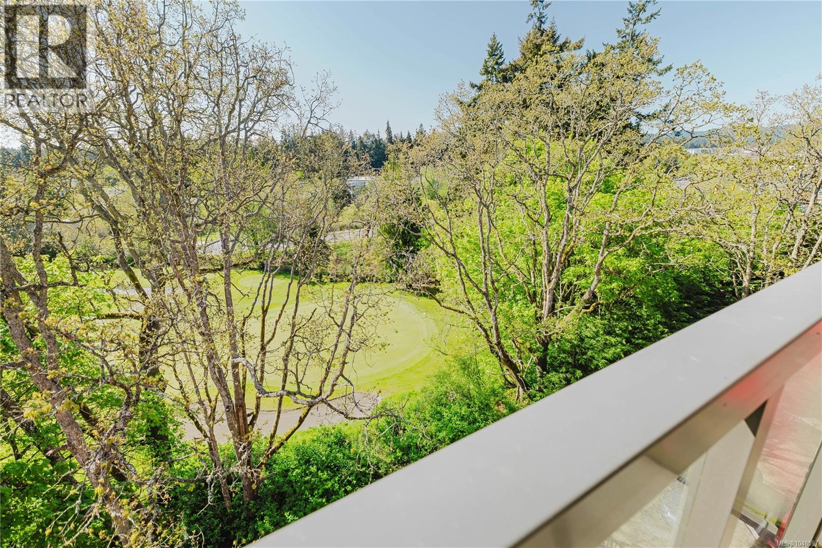 402 2850 Aldwynd Road, Langford