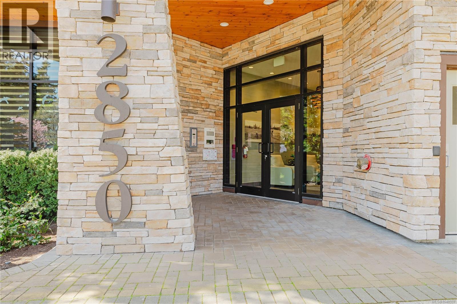 402 2850 Aldwynd Road, Langford
