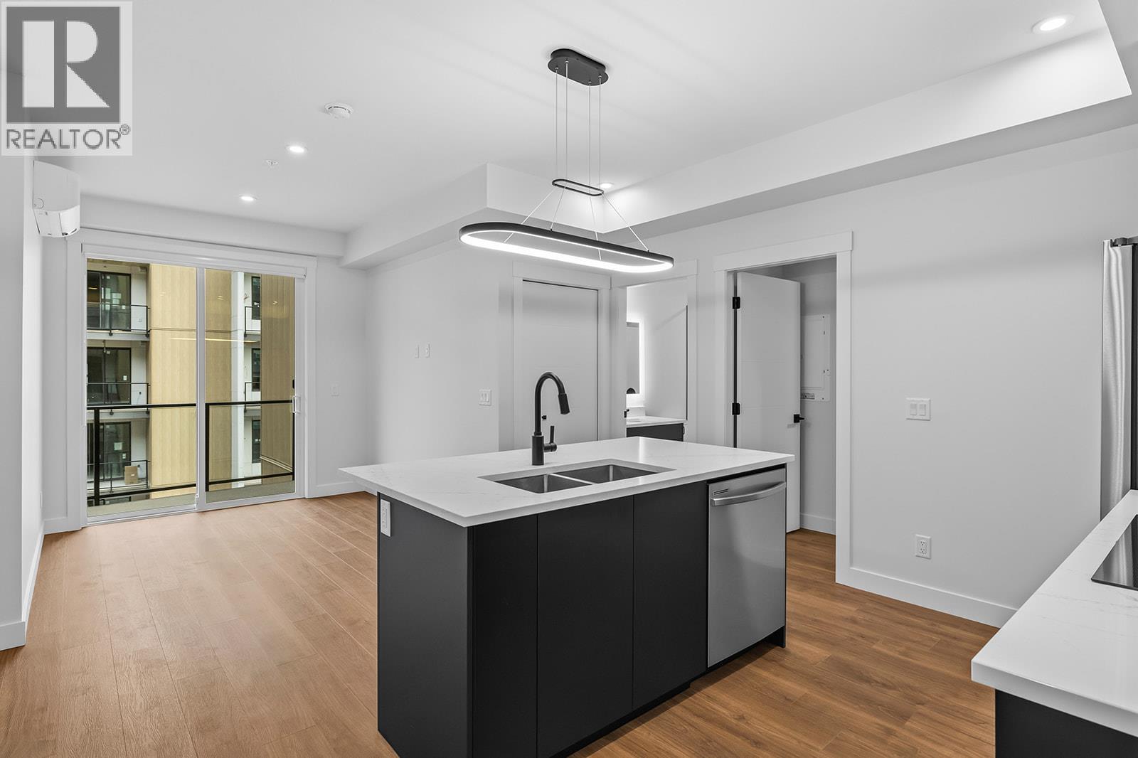 404 1281 Pridham Avenue, Kelowna