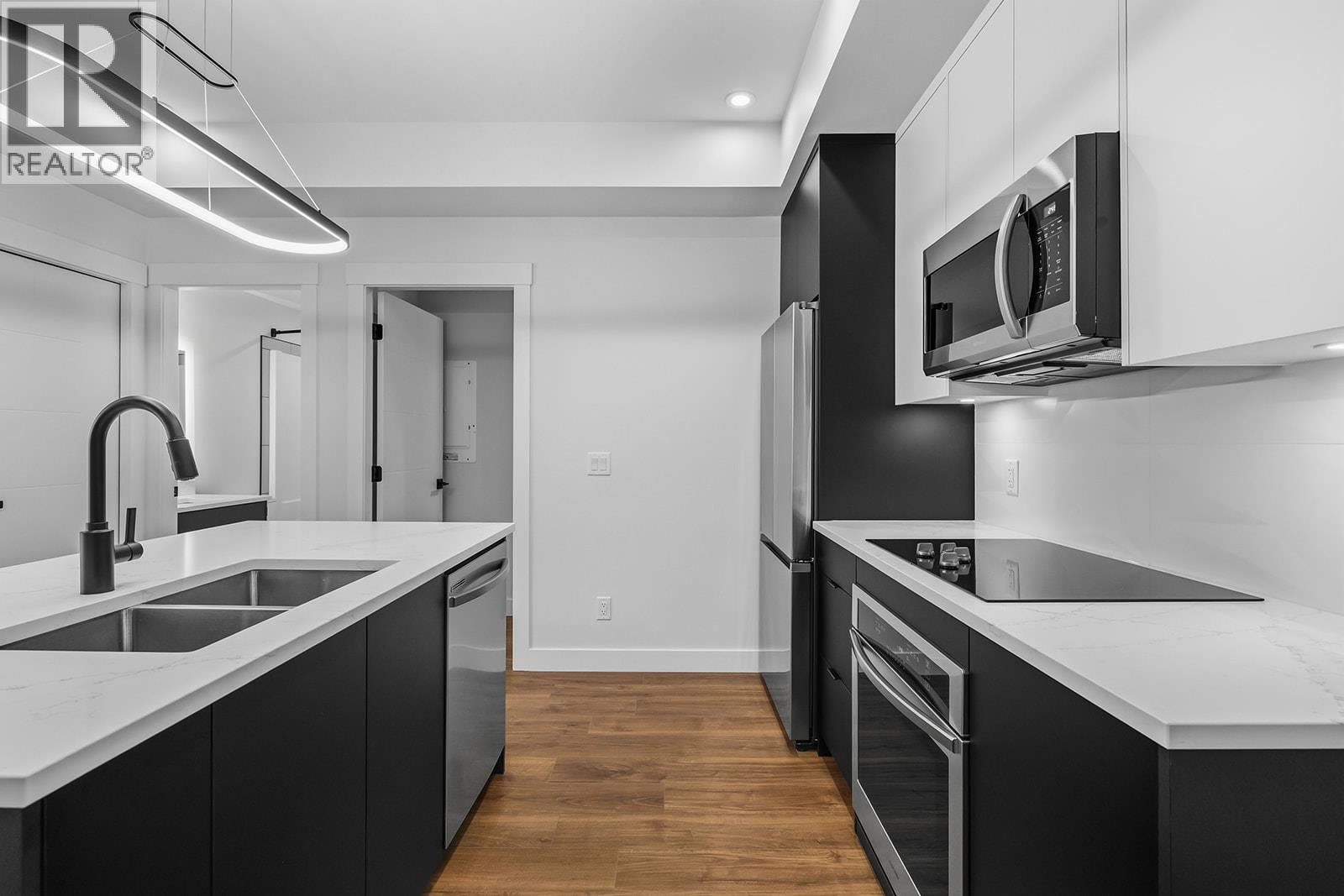 404 1281 Pridham Avenue, Kelowna