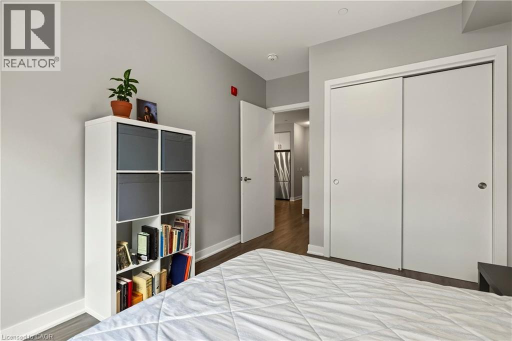 #208 320 PLAINS Road E - 18