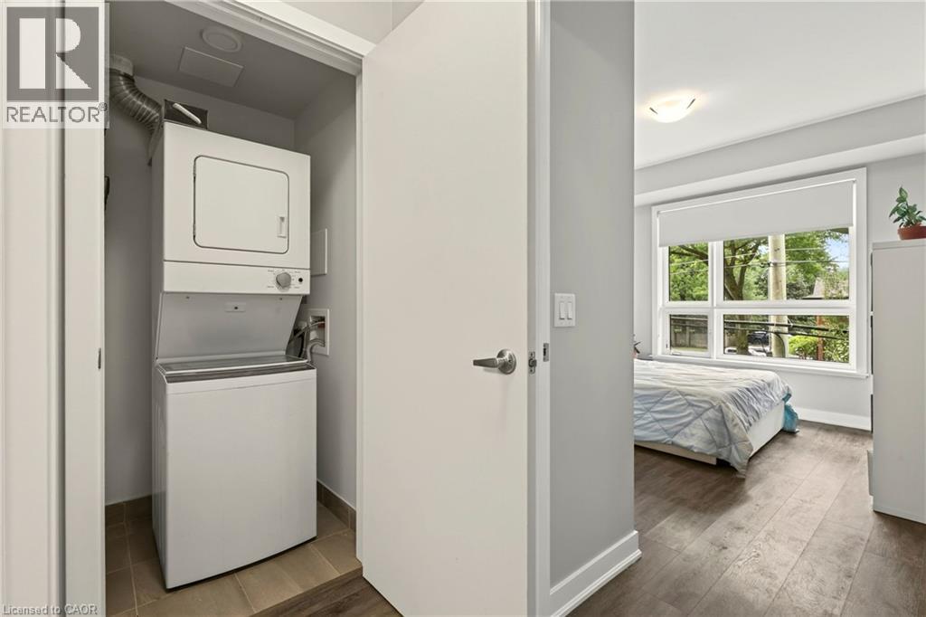 #208 320 PLAINS Road E - 21