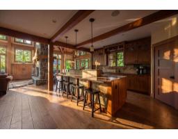 2650 Dogwood Drive, Surrey, BC V4A3K5 Photo 10