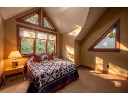 2650 Dogwood Drive, Surrey, BC V4A3K5 Photo 26