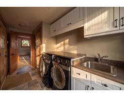 2650 Dogwood Drive, Surrey, BC V4A3K5 Photo 33
