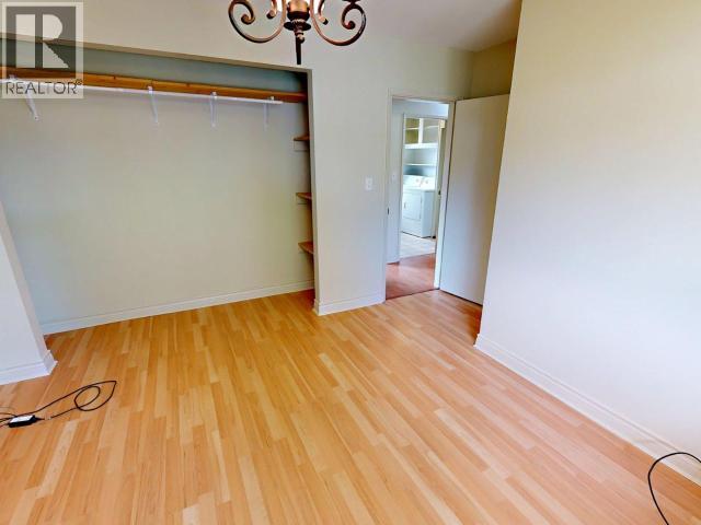 7139 BARNET STREET, Powell River