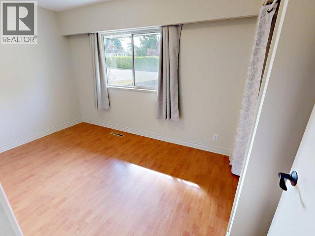 7139 BARNET STREET, Powell River