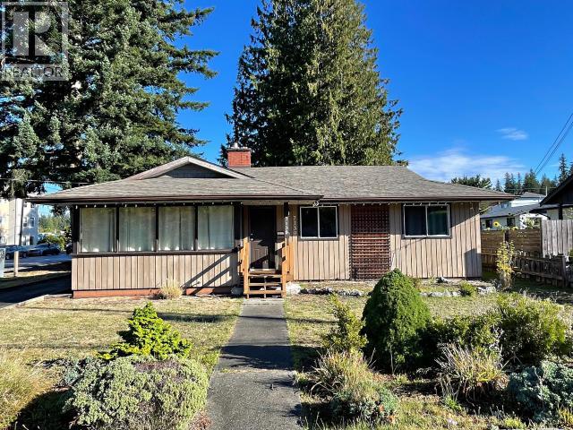 7139 BARNET STREET, Powell River