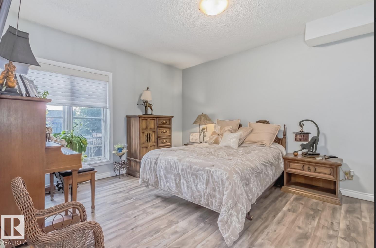 #108 10108 125 ST NW - 25