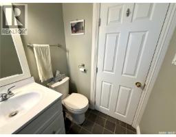1711 93rd Street, North Battleford, SK S9A0C7 Photo 16