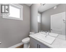 8819 Heritage Drive, Lake Country, BC V4V2W2 Photo 29