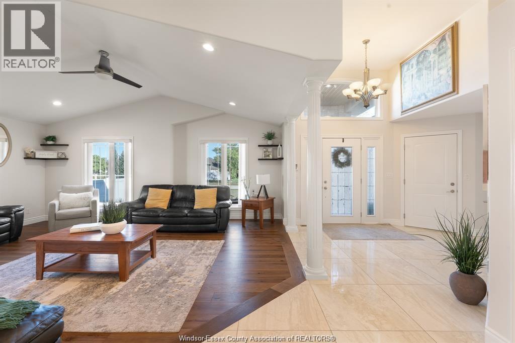 11933 MAISONNEUVE STREET - 5