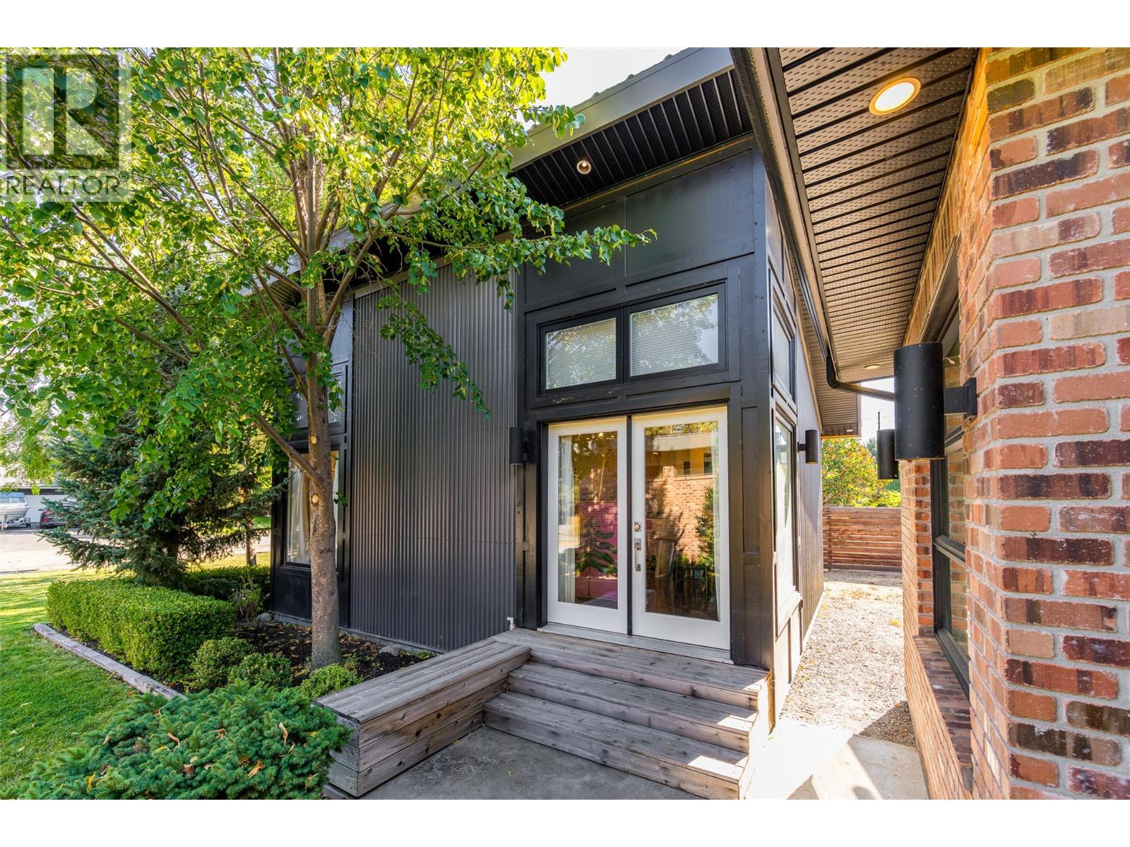  529 Keith Road, Kelowna