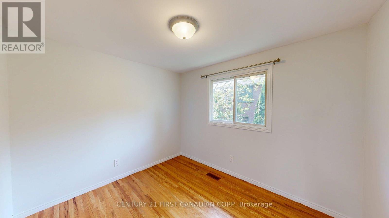 43 WALMER GARDENS - 16