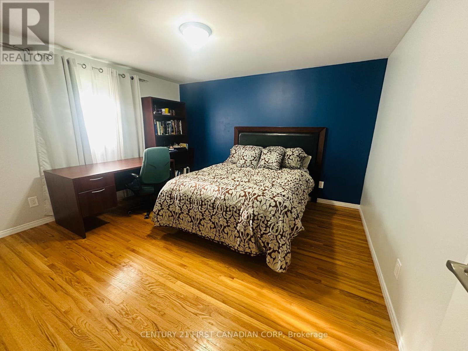 43 WALMER GARDENS - 18