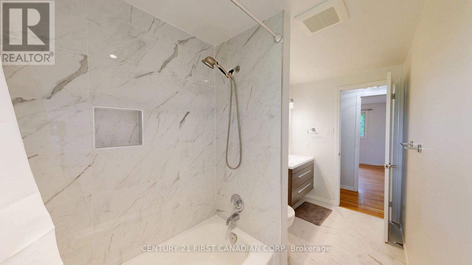 43 WALMER GARDENS - Image 23