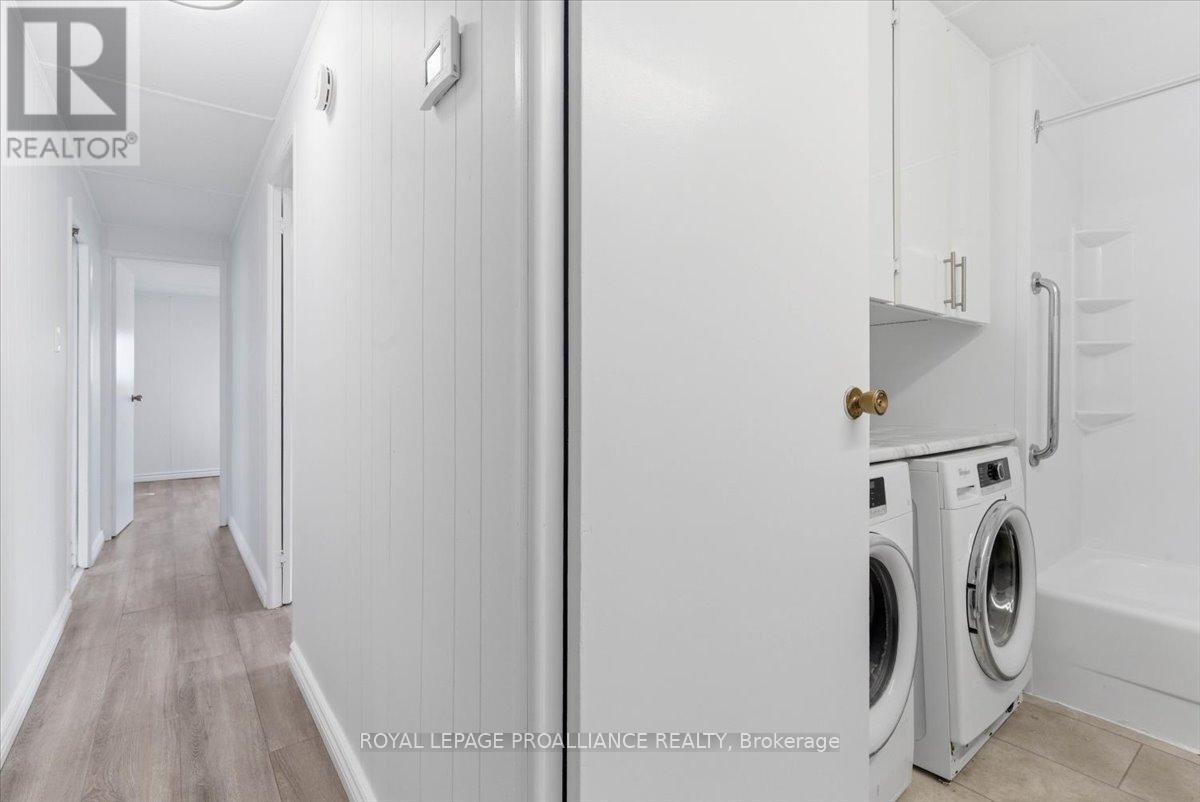 #47 311 DUNDAS STREET E - 21