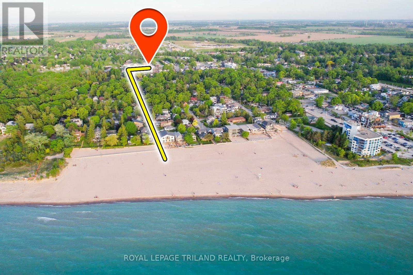 5 - 8 OAK STREET, Lambton Shores (Grand Bend)