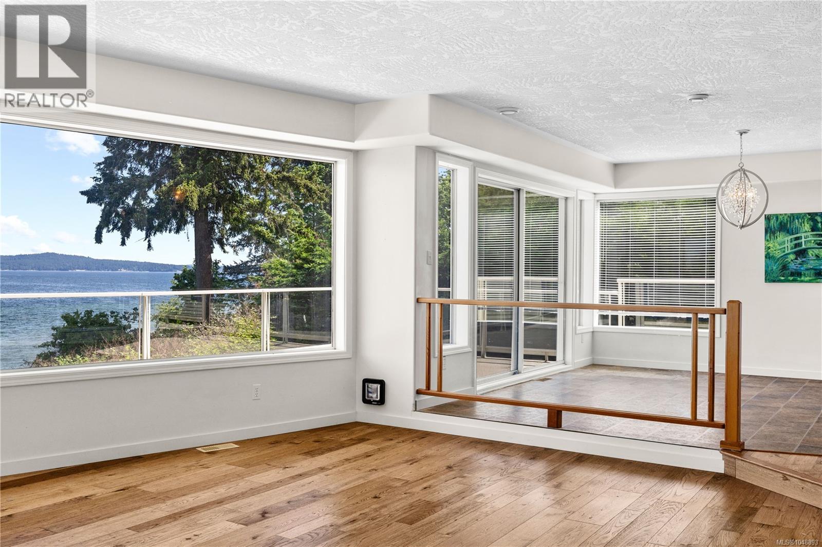 395 Woodley Rd - 17