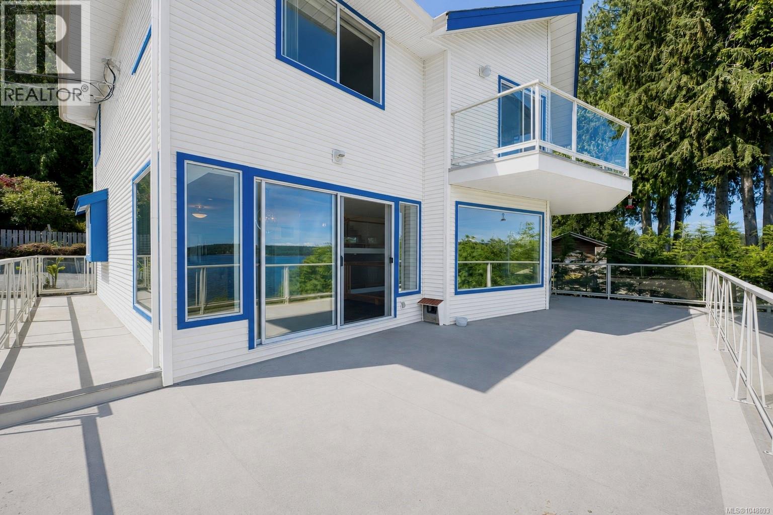 395 Woodley Rd - 64