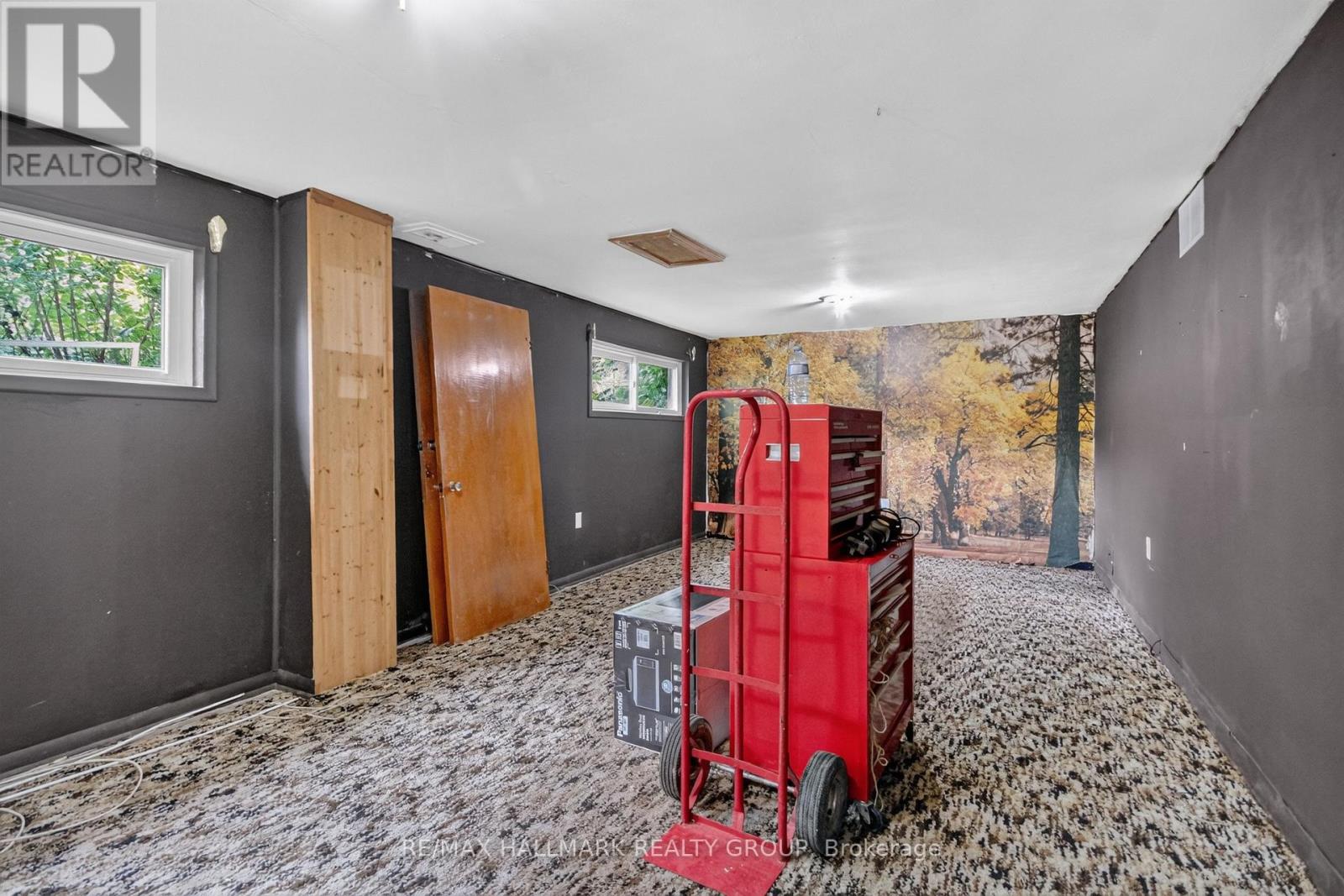 118 KNOXDALE ROAD - 12